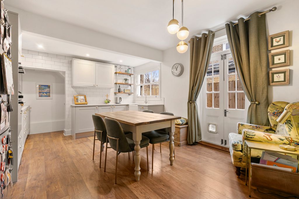 Property photo 3 of 9 Picture No. 04