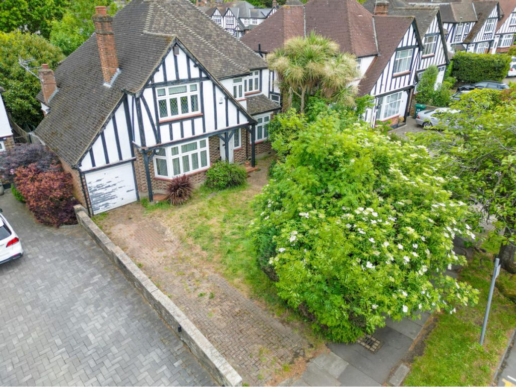 Property photo 1 of 13