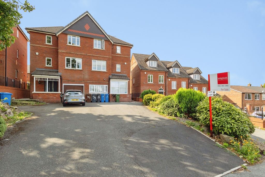 Property photo 2 of 30 Pbox-Img.Jpg
