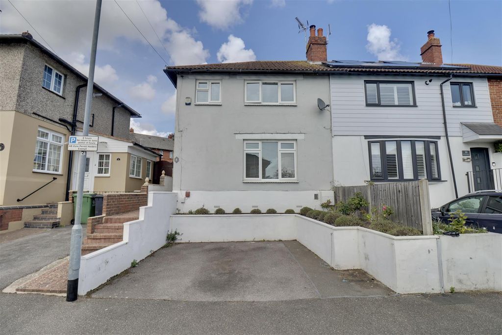 Property photo 2 of 33 3Ed43030-E50D-483C-Ab46-E7Efe260Bc2C_1_201_A.Jpeg