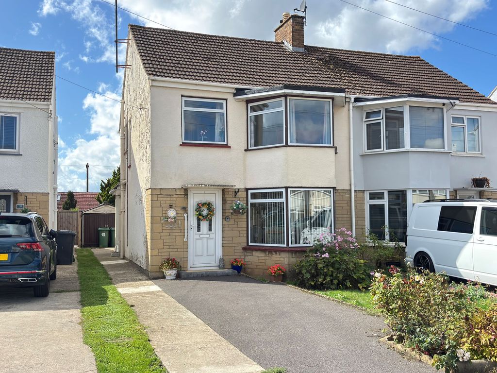 Property photo 1 of 11 Front