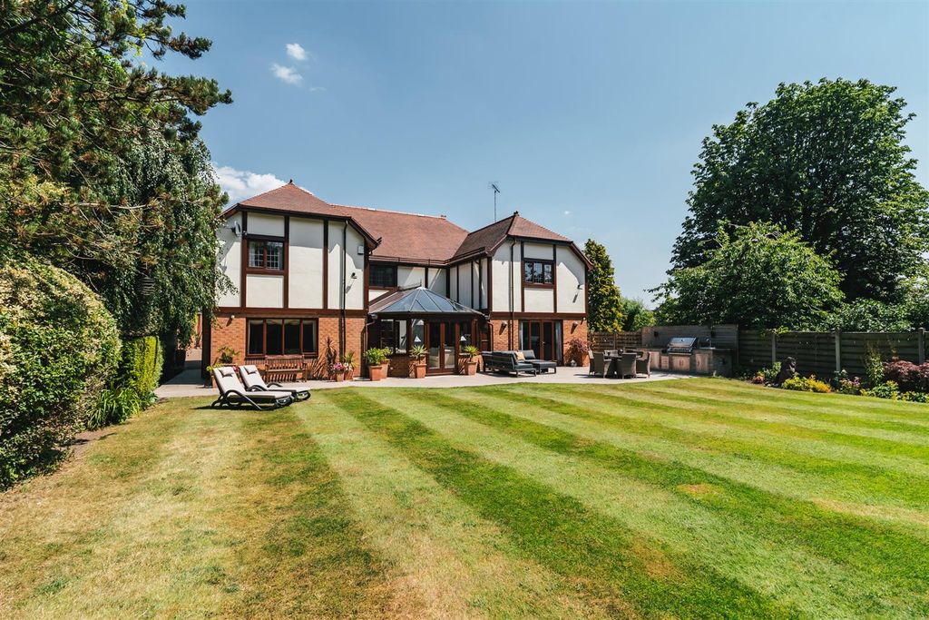 Property photo 3 of 61 Exterior And Gardens