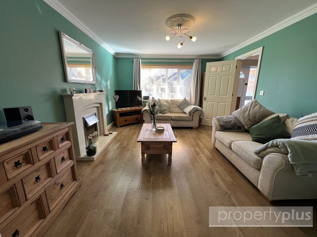 Property photo 2 of 22 Picture No. 14