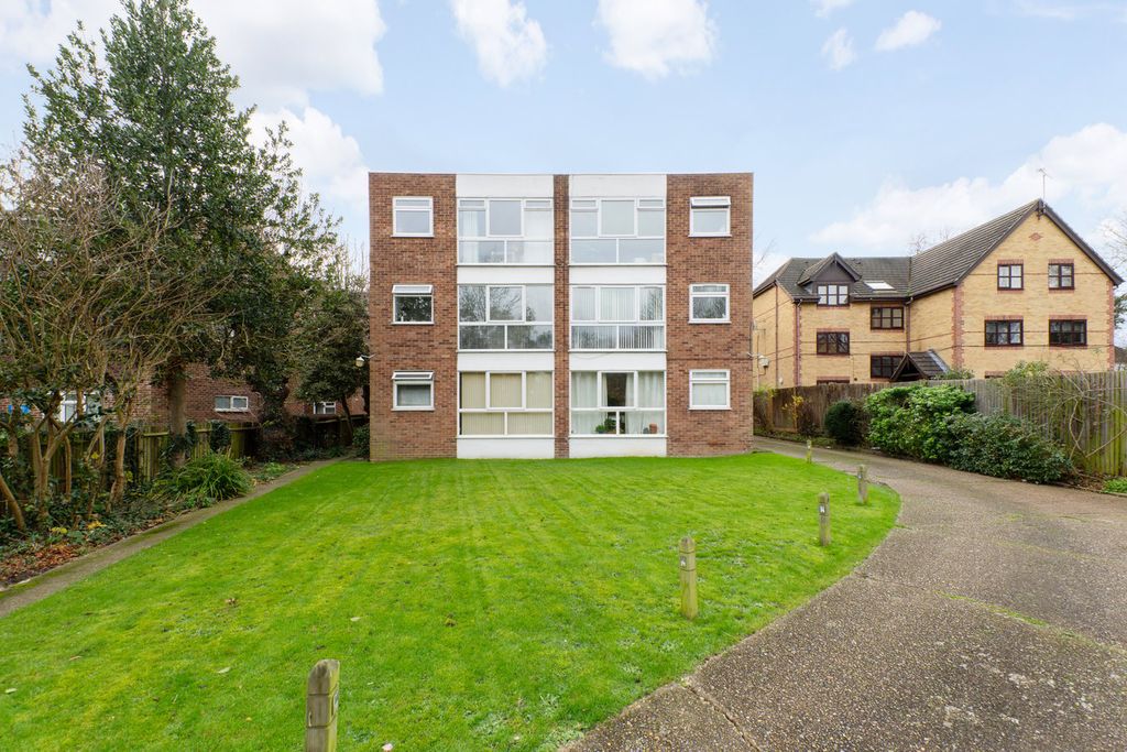 Property photo 1 of 9