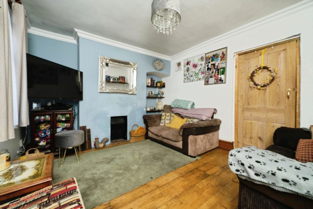 Property photo 3 of 12 Image 3
