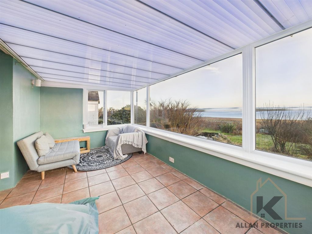 Property photo 3 of 32