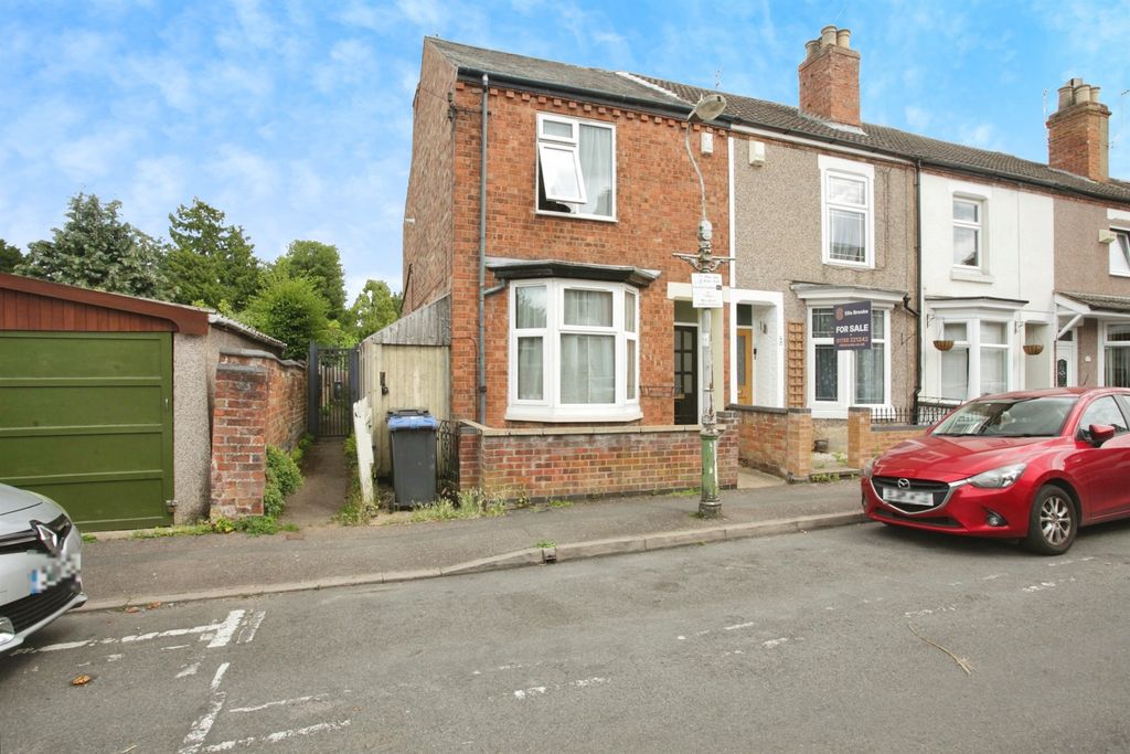 Property photo 2 of 18