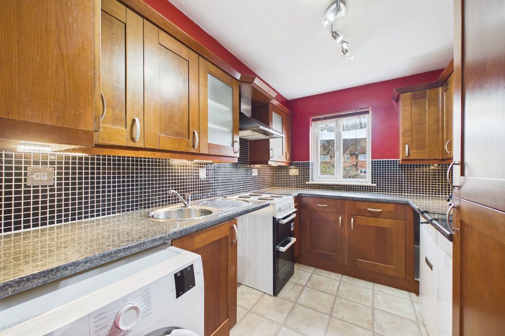 Property photo 3 of 7 Picture No. 10