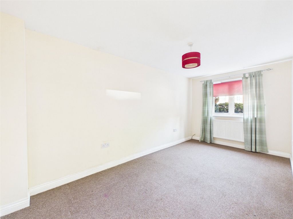 Property photo 2 of 22 Picture No. 01