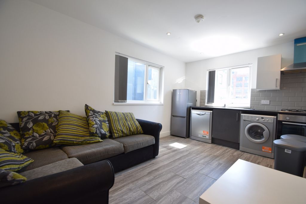 Property photo 2 of 8 Photo 2