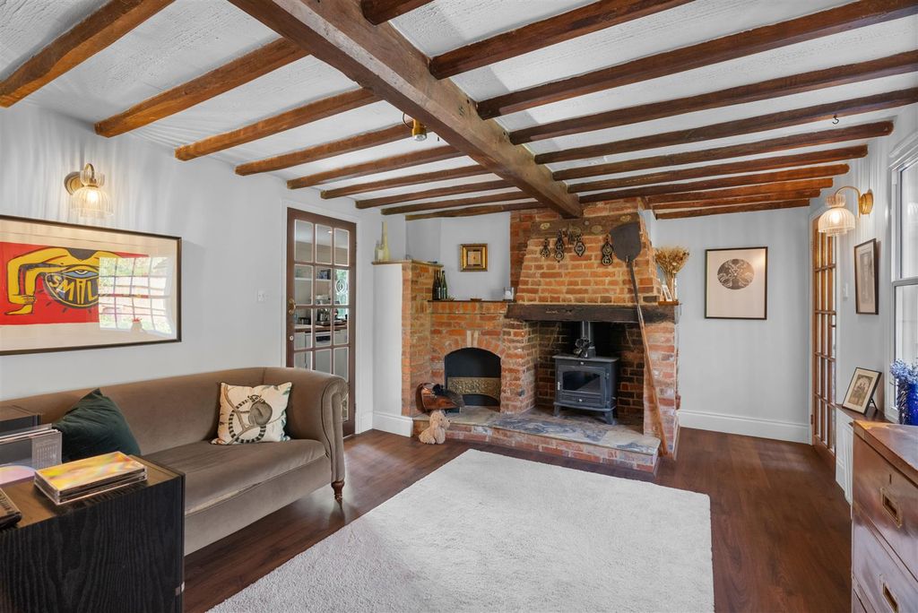 Property photo 2 of 24 7 Silver Row-23.Jpg