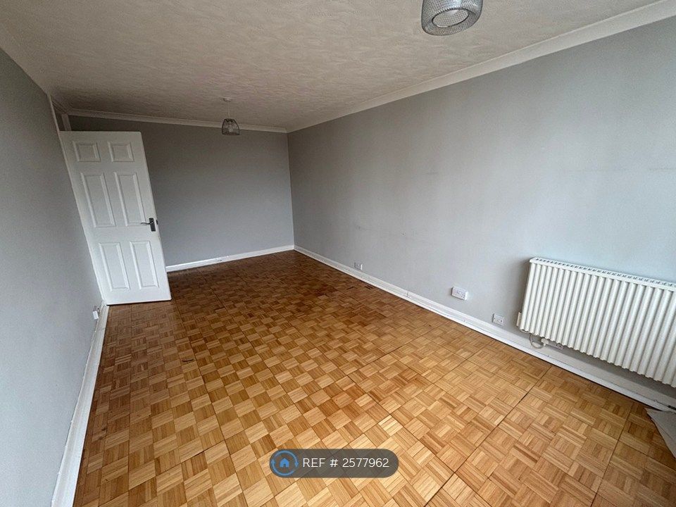 Property photo 1 of 10 Living/Dining