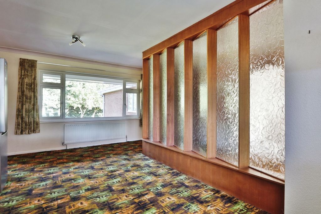 Property photo 3 of 31 3484388