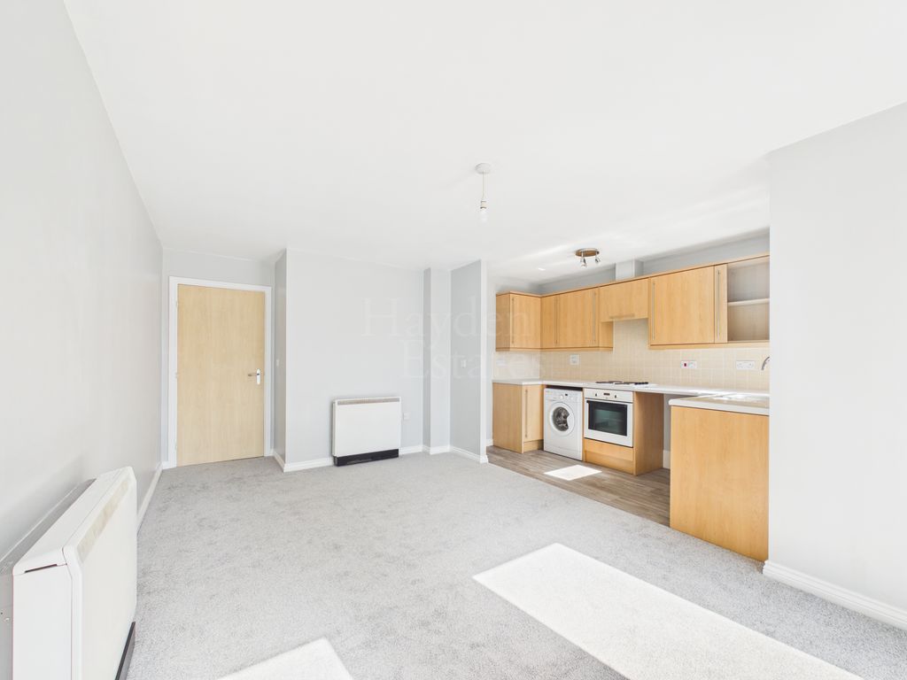 Property photo 2 of 9