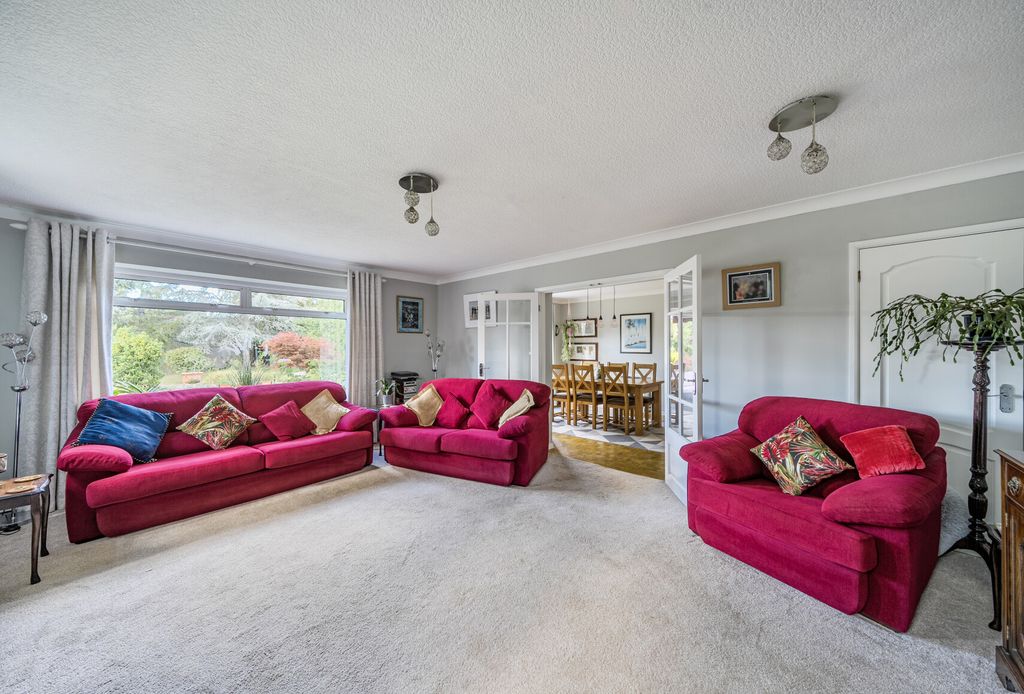 Property photo 2 of 18 1346778-15-68Bb30...