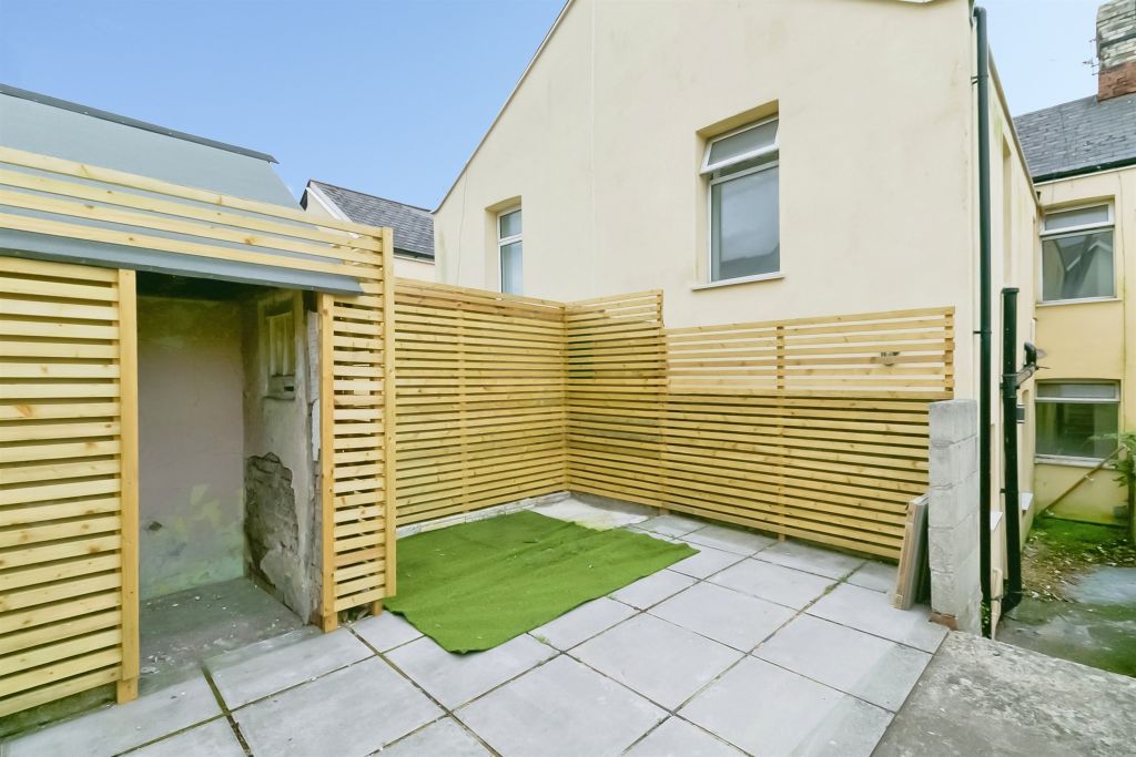 Property photo 3 of 19