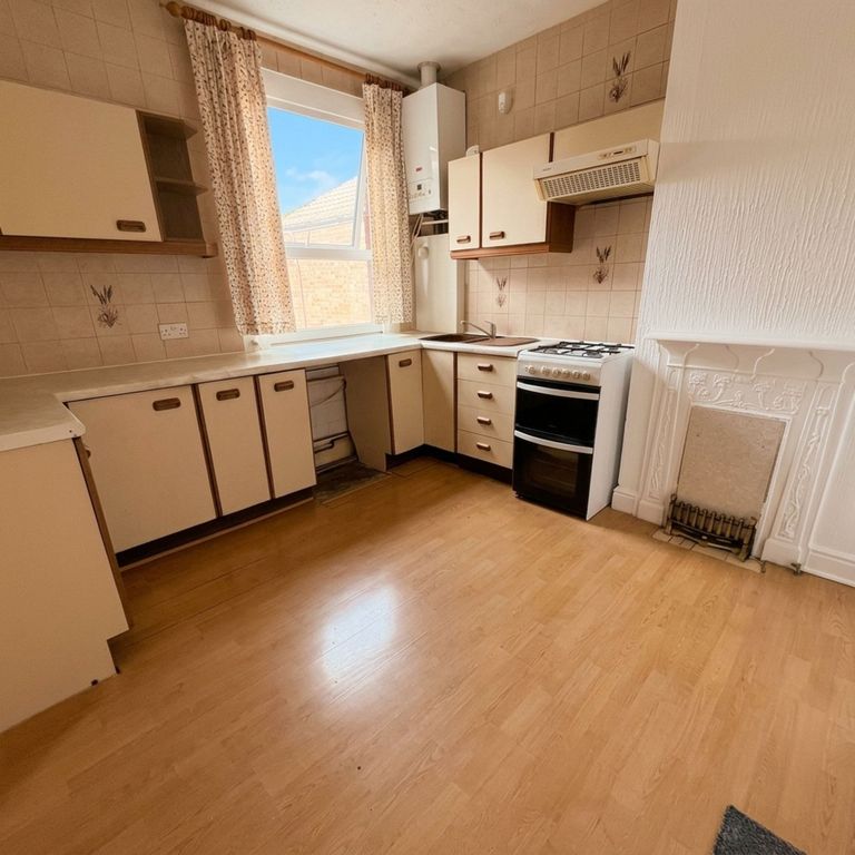 Property photo 3 of 5 Kitchen