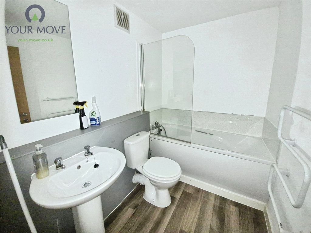 Property photo 3 of 6 Picture No. 04