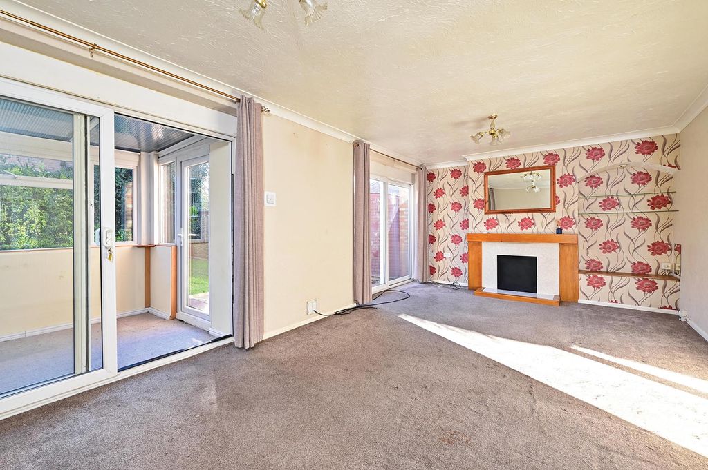 Property photo 2 of 10 5-The-Glebe (2)