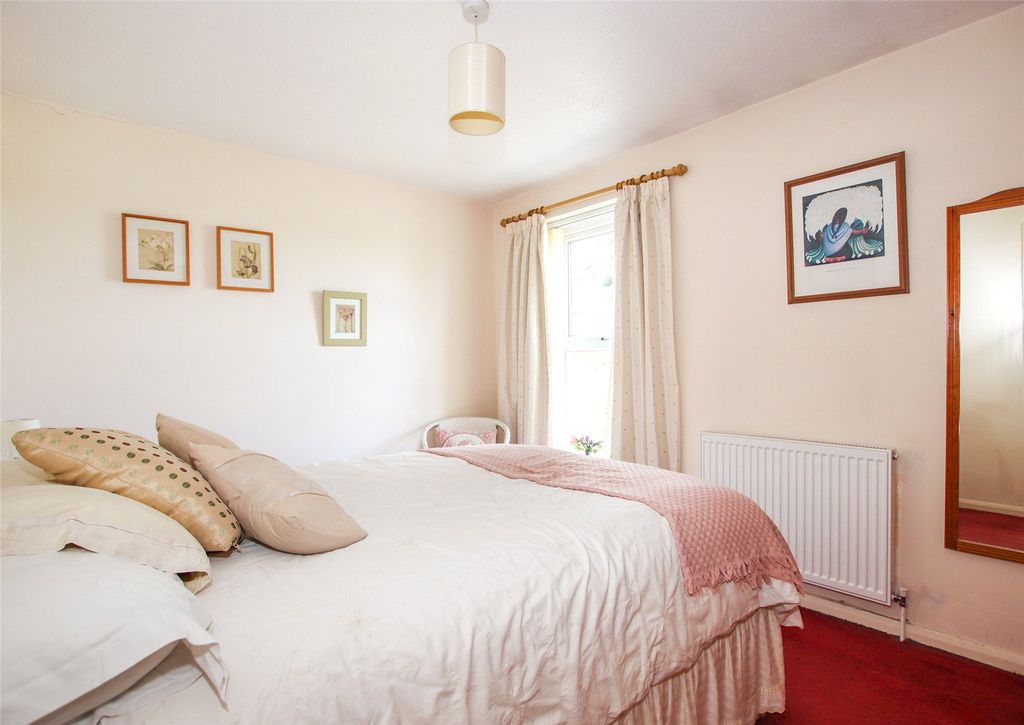 Property photo 3 of 21 Picture No. 17