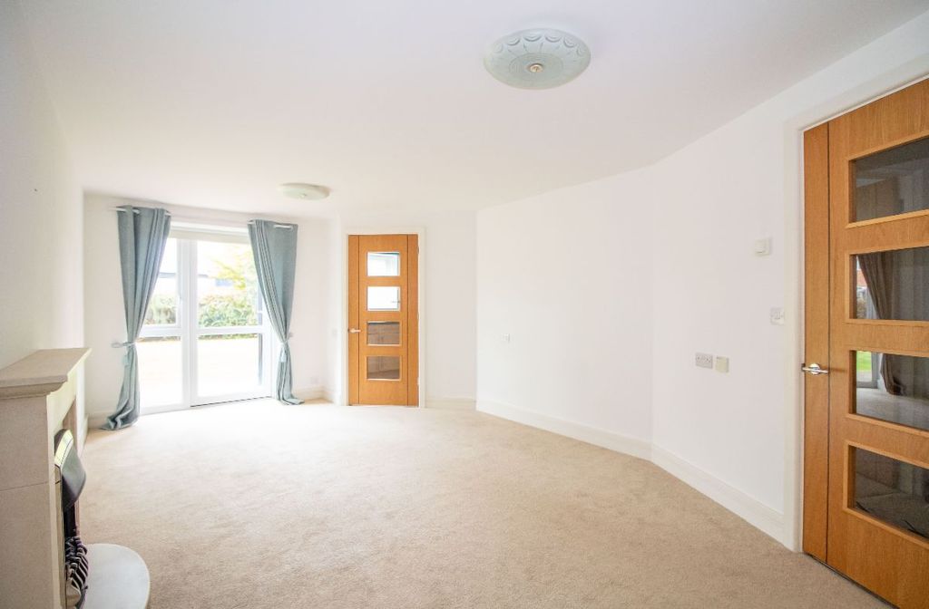 Property photo 3 of 19