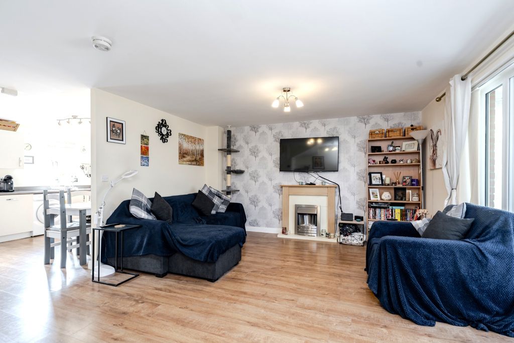Property photo 3 of 15 3