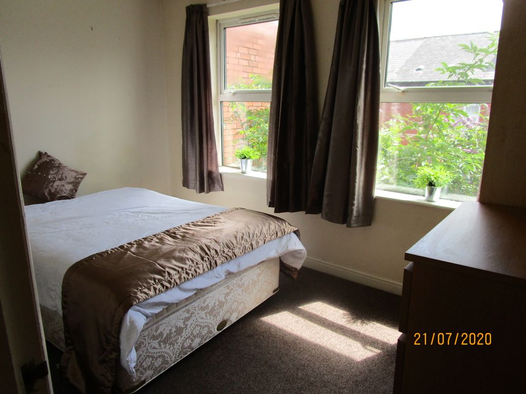 Property photo 1 of 7 Spacious Double Bedroom