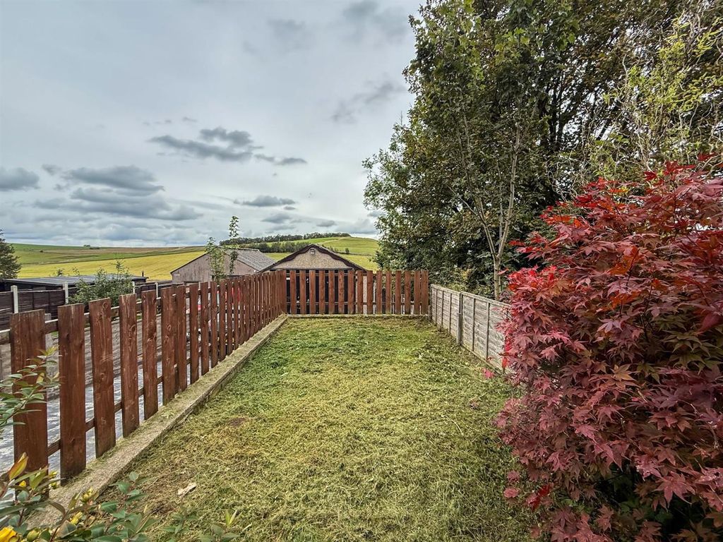 Property photo 3 of 22