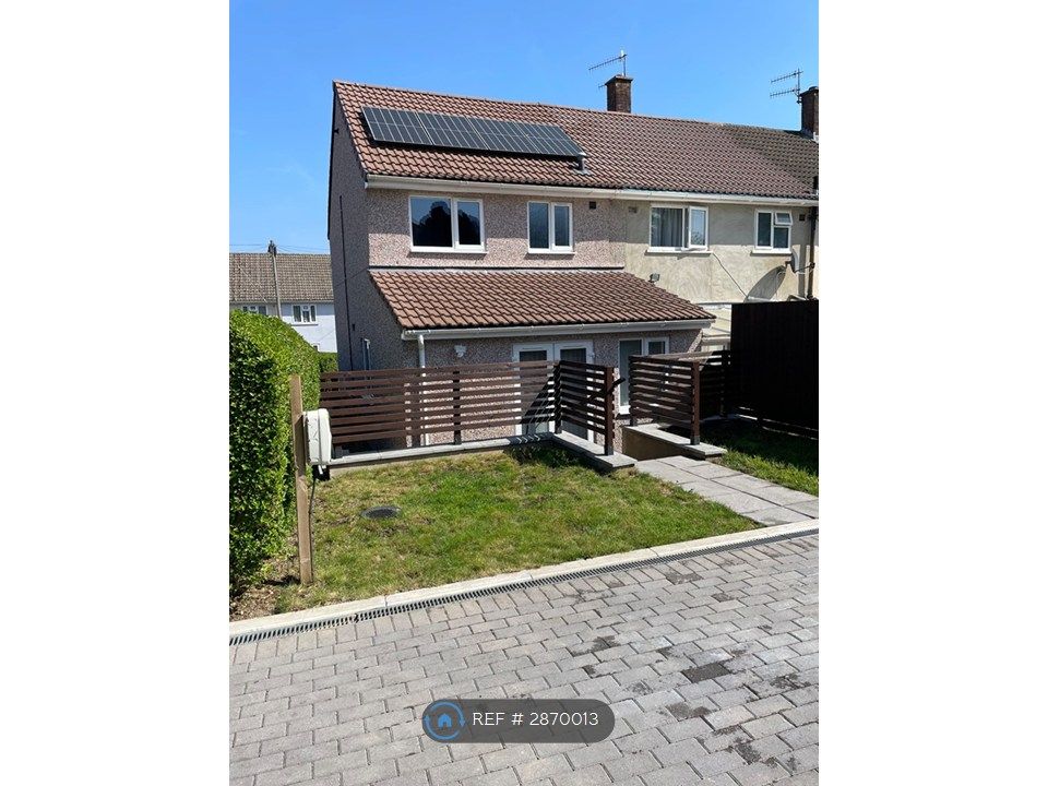 Property photo 1 of 19 Rear Garden/Driveway