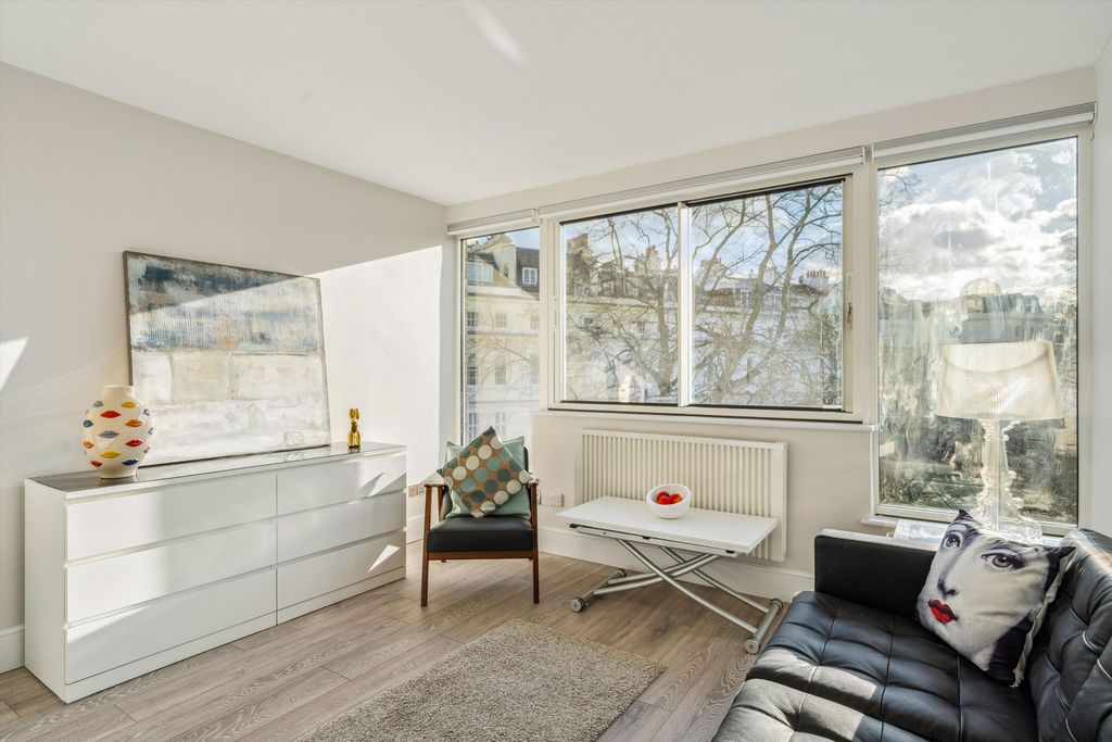 Property photo 2 of 8 Image