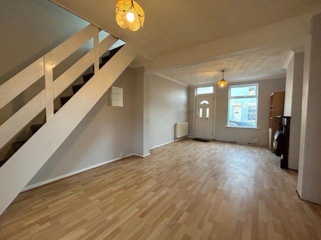 Property photo 3 of 10 Living Room