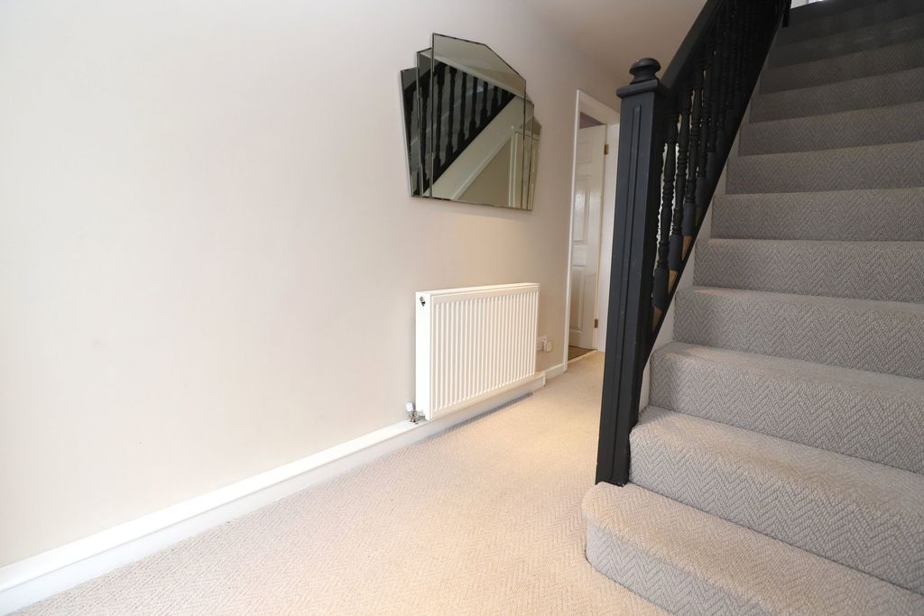 Property photo 3 of 47