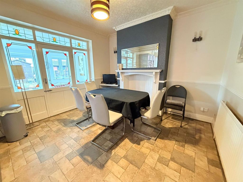 Property photo 3 of 17 (2).Jpeg