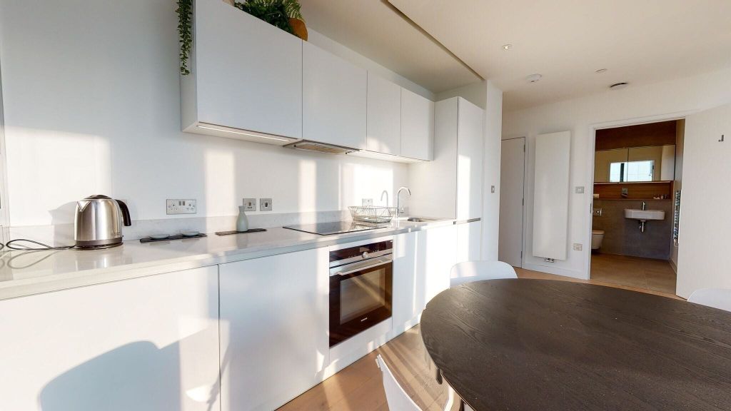 Property photo 2 of 16 Kitchen