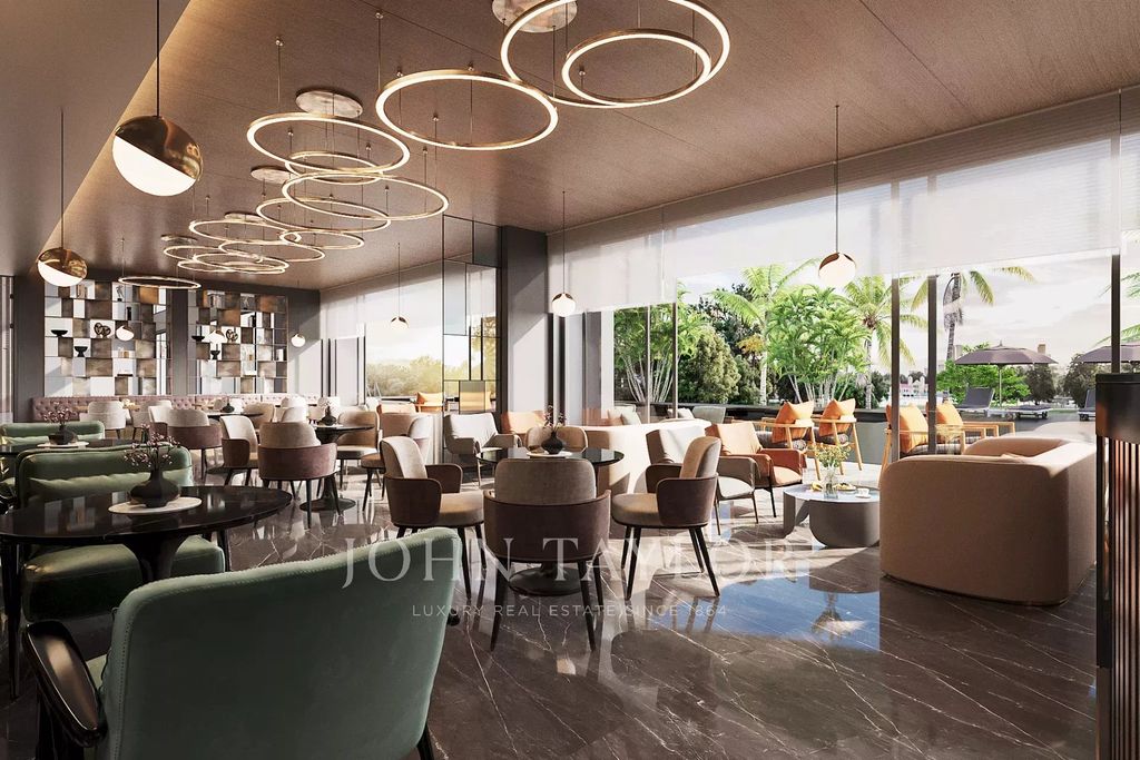 Property photo 2 of 28