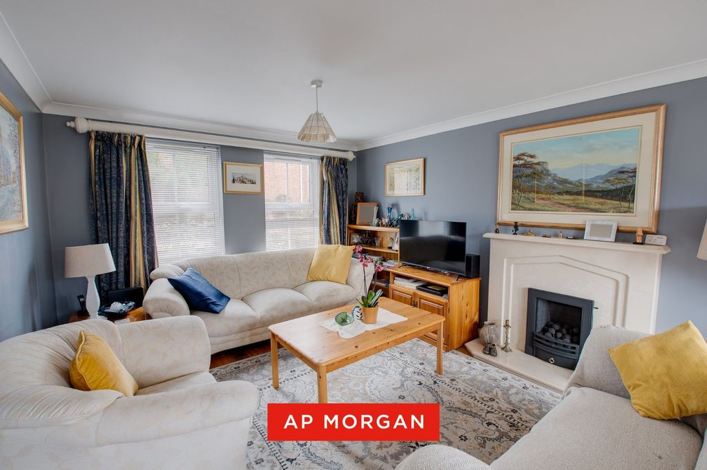 Property photo 3 of 19 Picture No. 03