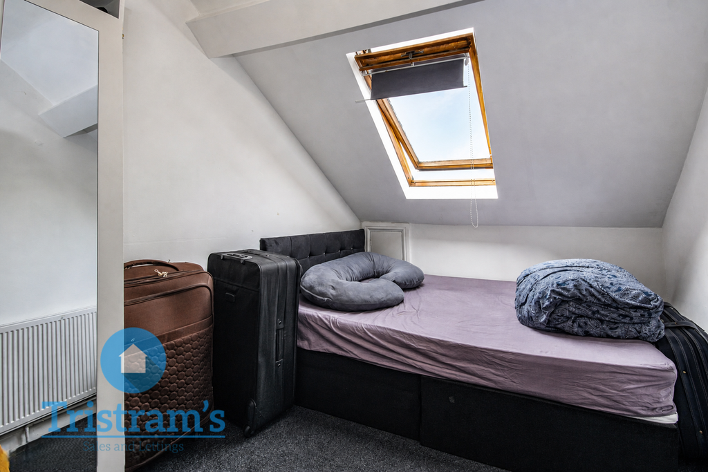 Property photo 3 of 7 16E0B232-B1A5-49Fe-8E78-263B48c86465