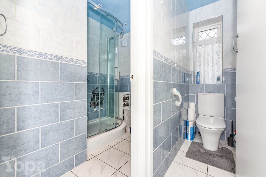 Additional image 11 of 3 bed detached bungalow for saleMounts Road, Greenhithe DA9