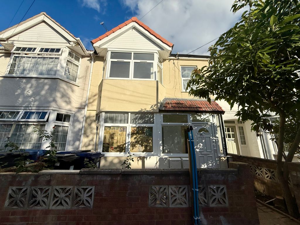 Property photo 1 of 8