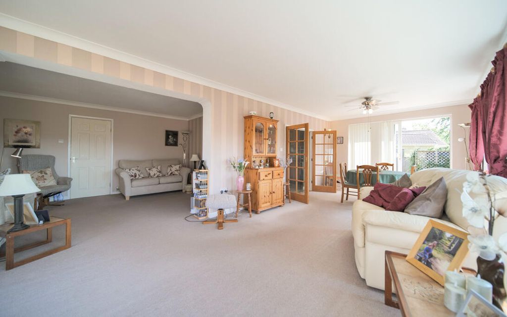 Property photo 2 of 17 P1073819.Jpg
