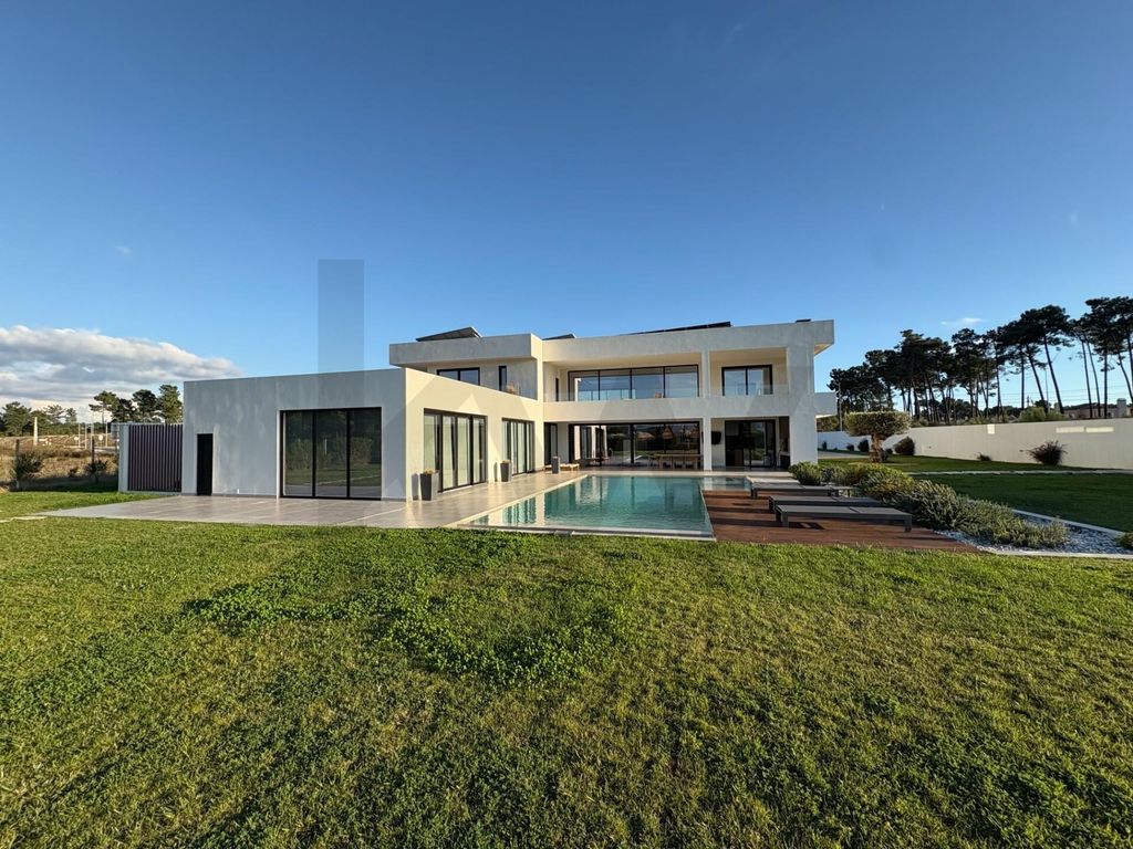 Property photo 2 of 39