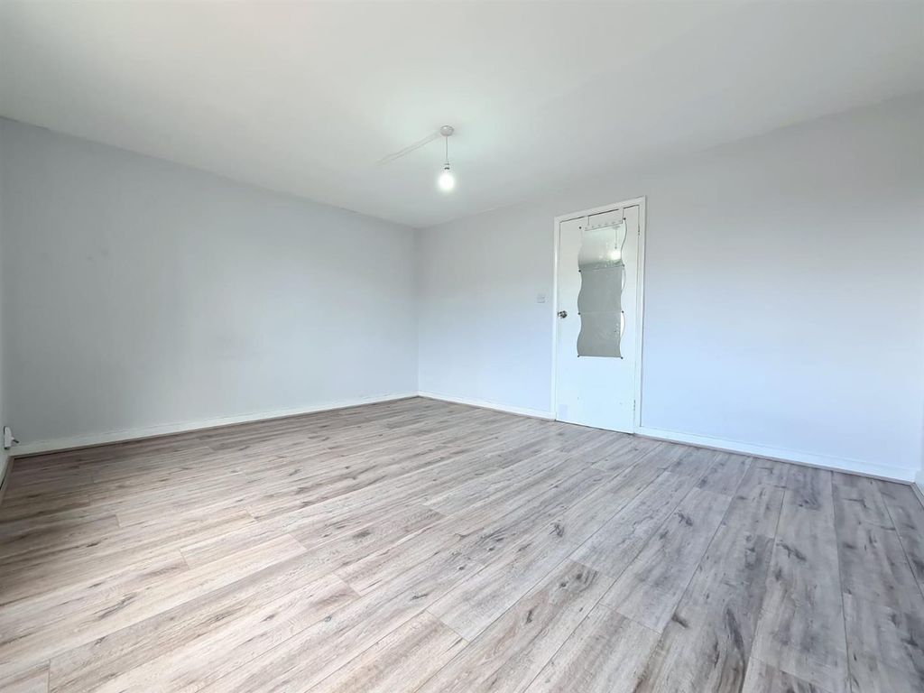 Property photo 3 of 13 Whatsapp Image 2024-02-08 At 13.03.08 (3).Jpeg