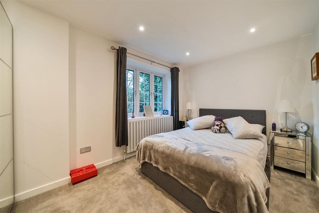 Additional image 45 of 6 bed detached house for saleOutwood Lane, Chipstead, Coulsdon CR5