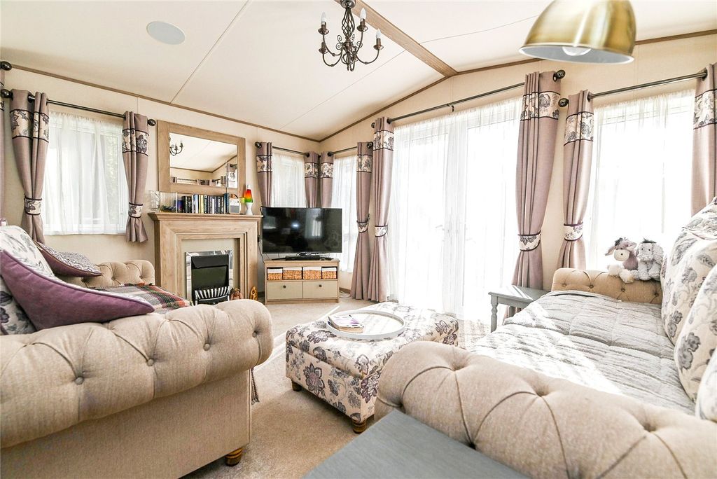 Property photo 3 of 15 Picture No. 04