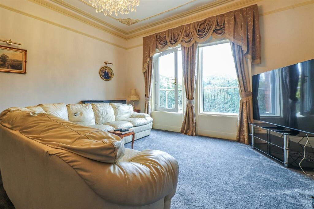 Property photo 2 of 15 4312443