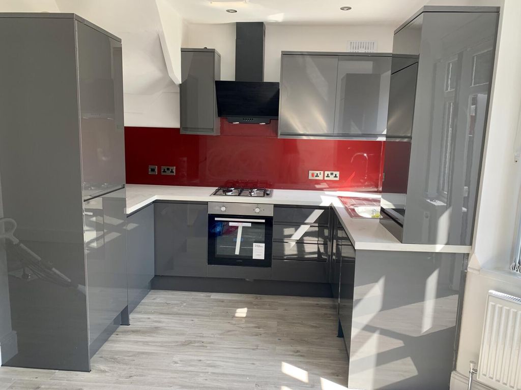 Property photo 1 of 16 Kitchen