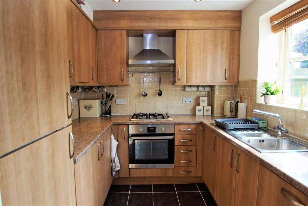 Property photo 3 of 11