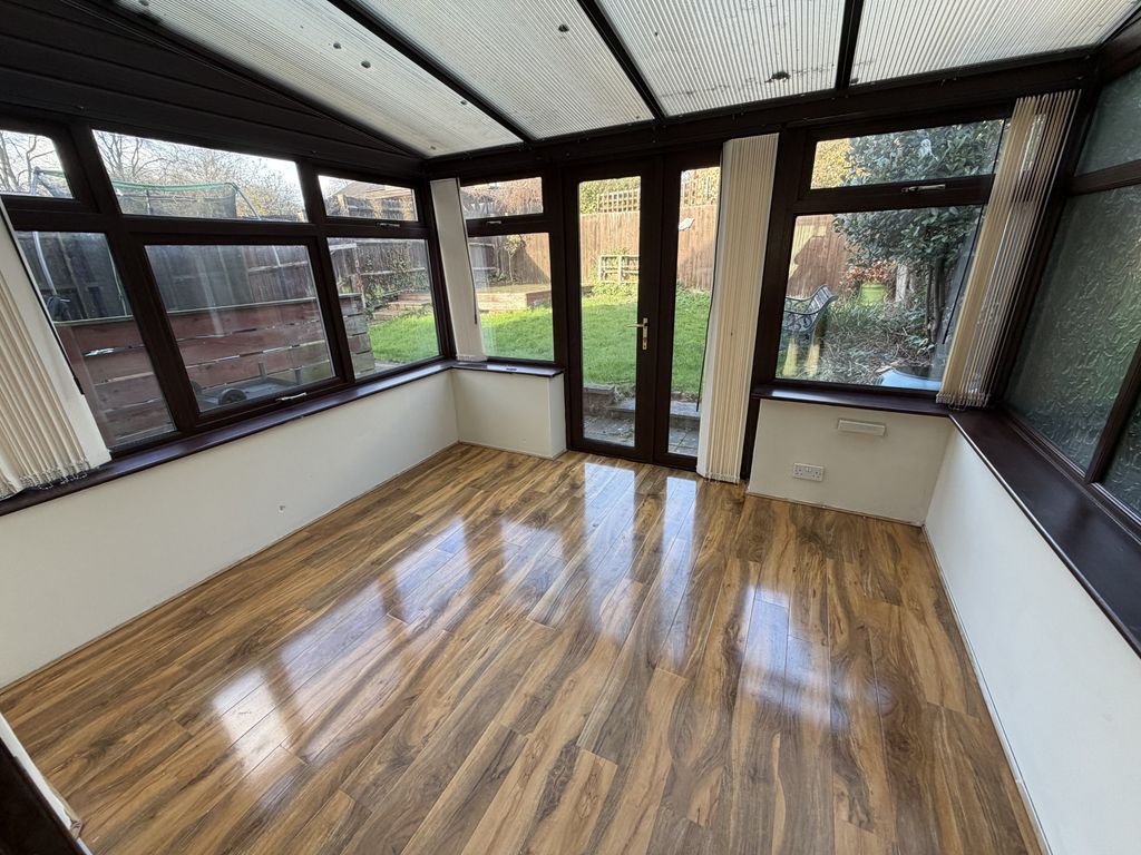 Property photo 3 of 14 Image