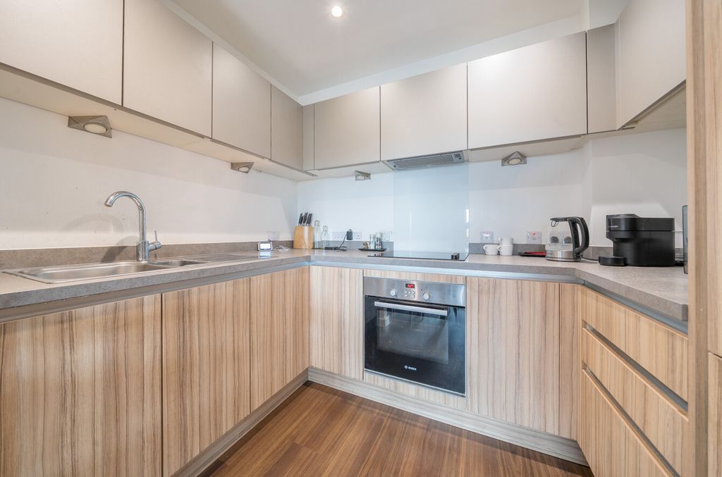 Property photo 2 of 13 1373420-8-69037Be...
