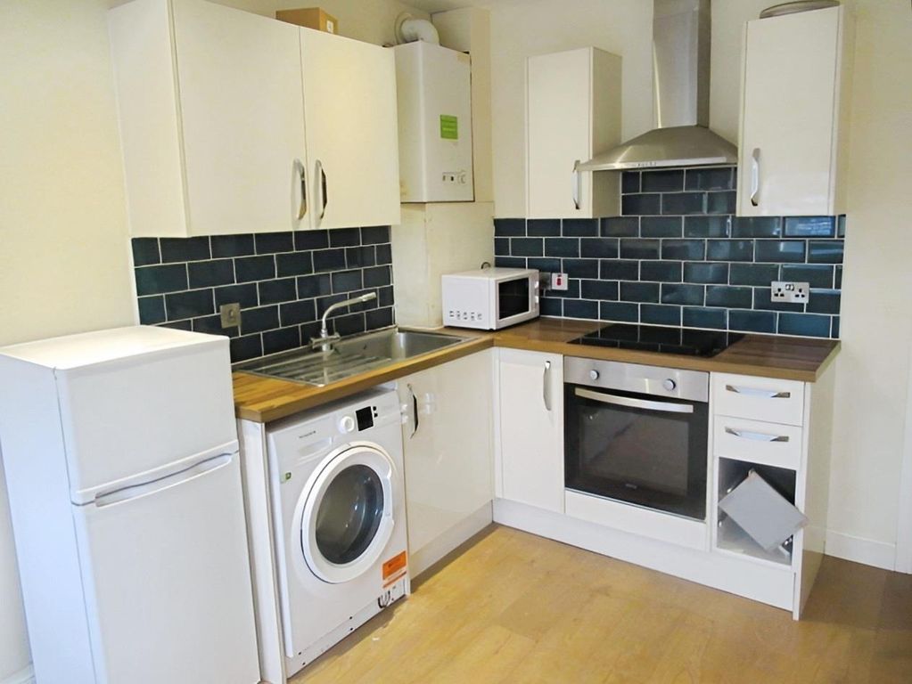 Property photo 3 of 10 Open-Plan Lounge/Kitchen